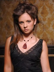 Photos de Mackenzie Rosman - Photoshoot John Sciulli - 80